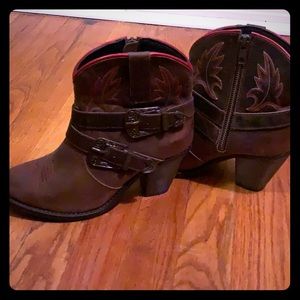 Dingo cowboy heeled anklet booties